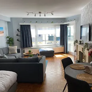 Studio Direct Aan Het Hoofdstrand Van - Naast Casino , Ostende Belgique
