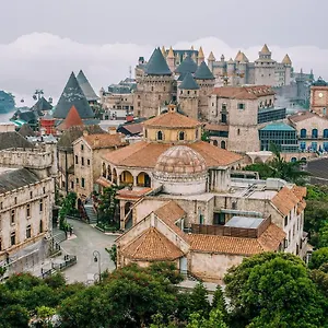 **** Hotel Mercure French Village Bana Hills Wietnam